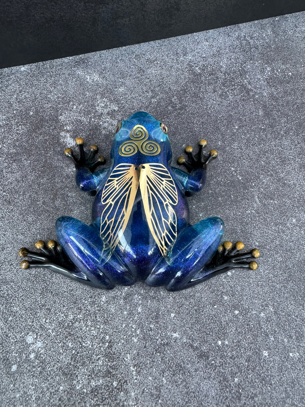 Midnight Dragonfly Tree Frog - image 1